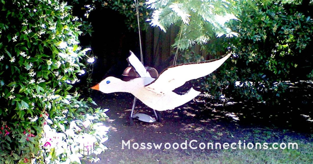 3-D Bird Mobile Craft for Kids #mosswoodconnections