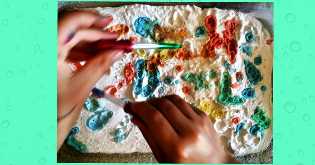 Make Your Own Splat Picture: Fine Motor Fun! #mosswoodconnections #artprojectsforkids #finemotor #preschool #breathsupport