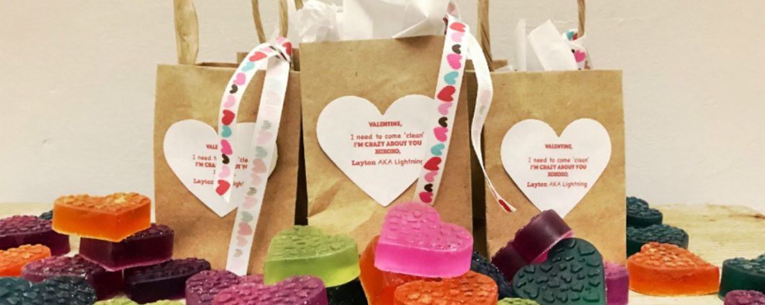 Clever Valentines the Whole Family Will Enjoy #mosswoodconnections #Valentines #crafts #non-candyvalentine #holidays