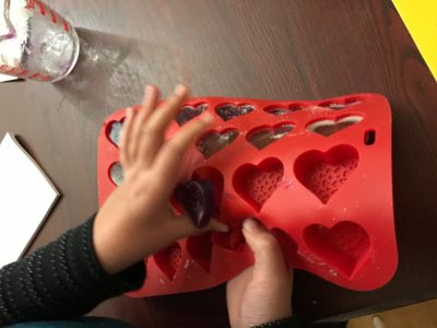 Clever Valentines the Whole Family Will Enjoy #mosswoodconnections #Valentines #crafts #non-candyvalentine #holidays