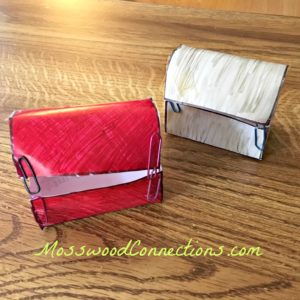 Treasuring Memories With a Kid-Made Treasure Box Ornament #mosswoodconnections #kid-madedcorations #ornaments #crafts #holidays 